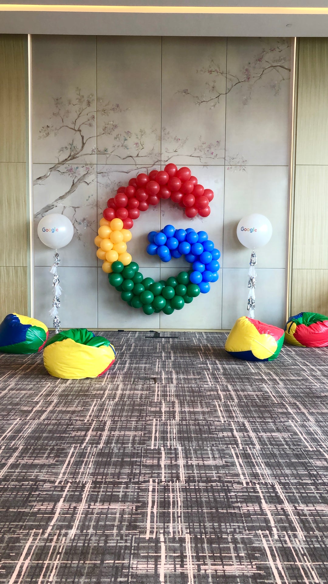 8ft Google G Logo