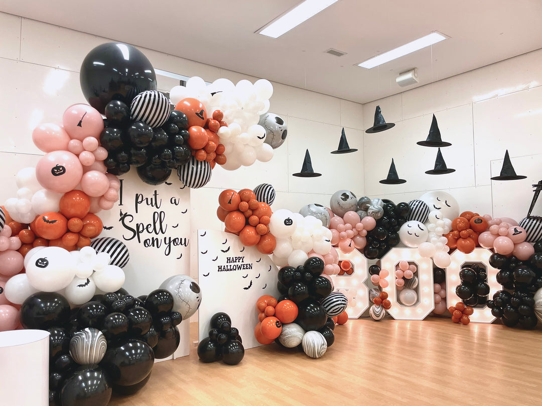 50ft Balloon Cluster with Marquee BOO + Display including 2 Walls