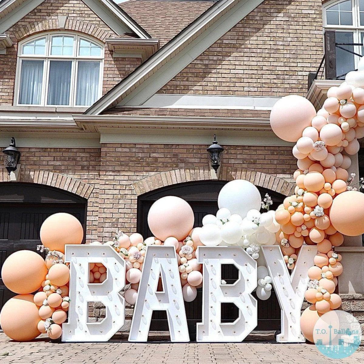 LED Marquee with balloon cluster