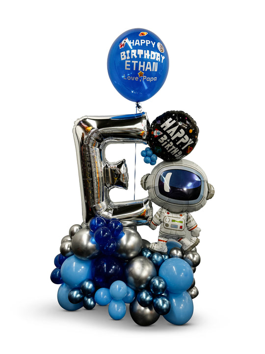 Astronaut (spaceman / spacewoman) Cluster stand with number