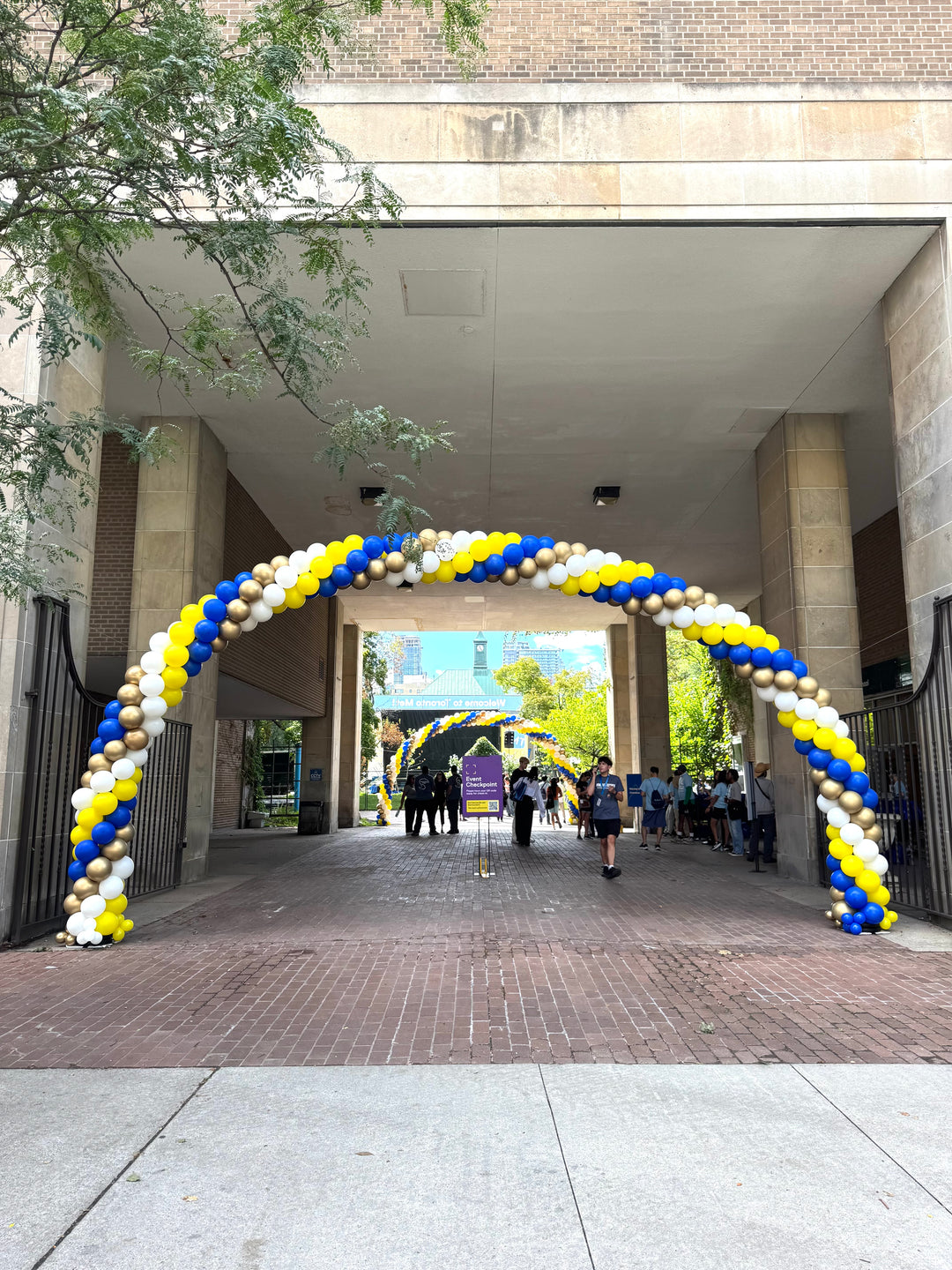 23ft outdoor arch classic style