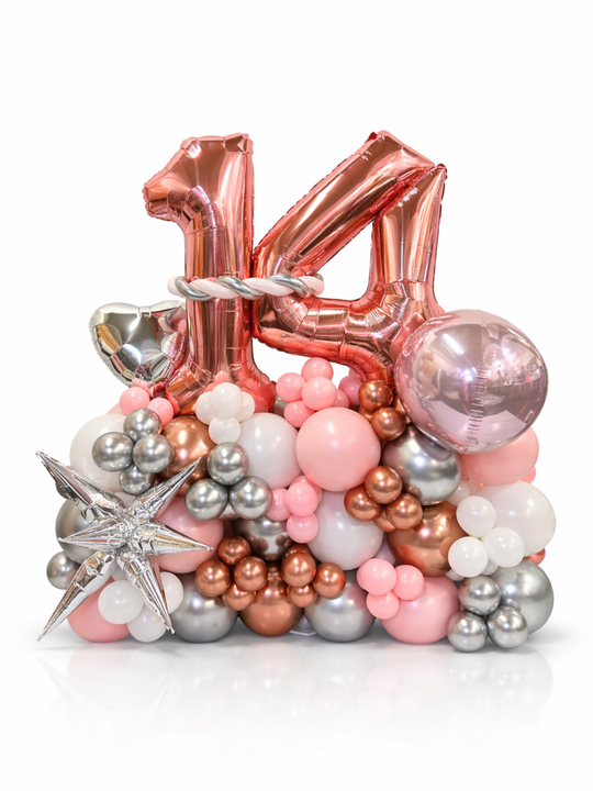 Balloon cluster stand with orbz and heart (two numbers)