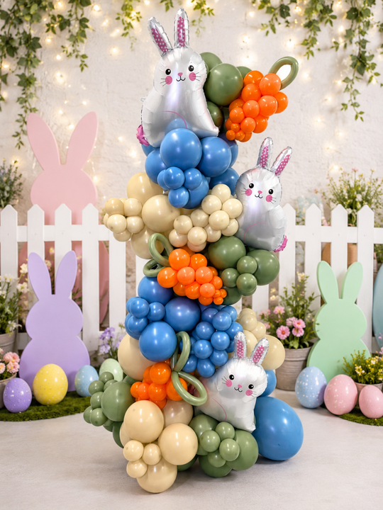 Bunny_rabbit_balloon_garland_with_carrot_accents
