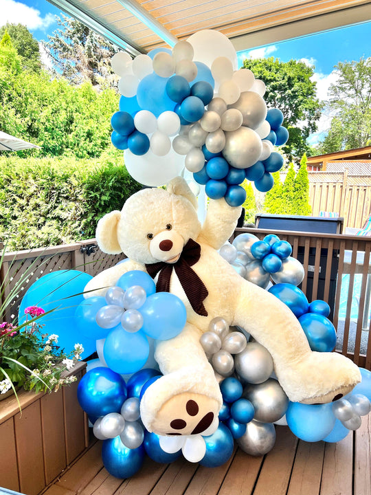 Jumbo Teddy Bear on balloon stand (this bear is a rental)